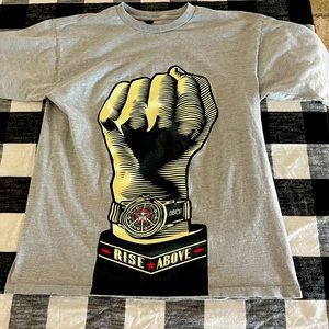 Vintage XL Obey Propaganda t-shirt in very good condition.